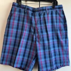 Men’s PRO TOUR golf shorts from Belks